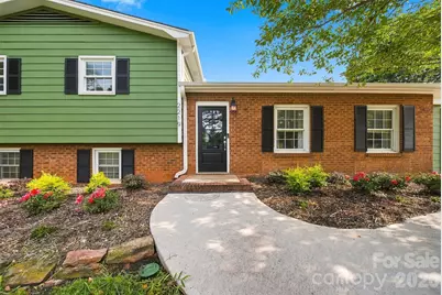 2219 36th Avenue NE, Hickory, NC 28601 - Photo 7