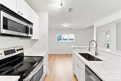 425 W 8th Street #87, Charlotte, NC 28202 - Photo 11