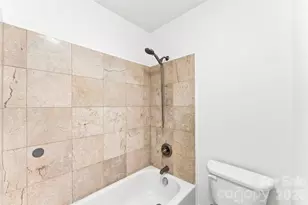 425 W 8th St, Charlotte, NC 28202 - Photo 17