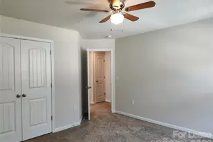 9220 Creedmore Hills Dr, Charlotte, NC 28214 - Photo 17
