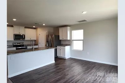 9220 Creedmore Hills Drive, Charlotte, NC 28214 - Photo 5