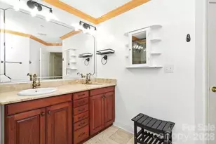 401 N Church St, Charlotte, NC 28202 - Photo 15