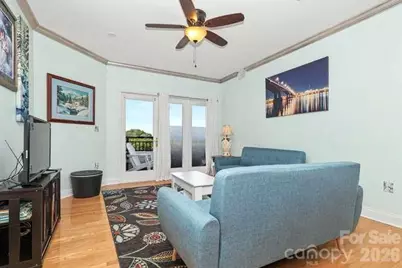 401 N Church Street #607, Charlotte, NC 28202 - Photo 3