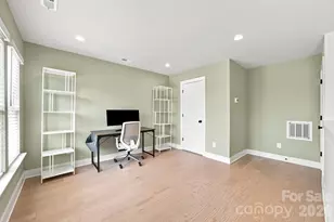 2303 Rozzelles Ferry Rd, Charlotte, NC 28208 - Photo 23