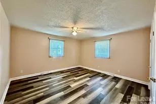 3132 Dawnshire Ave, Charlotte, NC 28216 - Photo 31