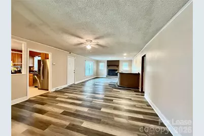3132 Dawnshire Avenue, Charlotte, NC 28216 - Photo 5