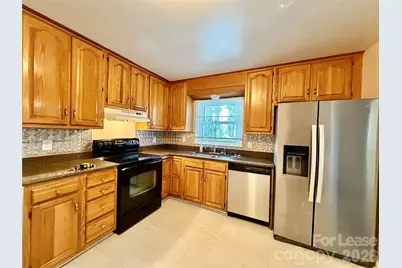 3132 Dawnshire Avenue, Charlotte, NC 28216 - Photo 23