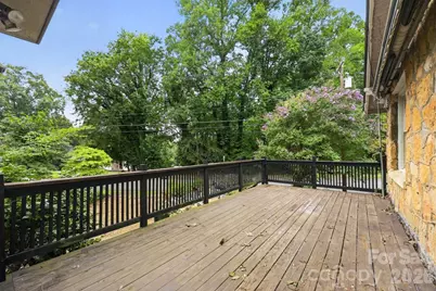 506 5th Avenue SE, Hickory, NC 28602 - Photo 3