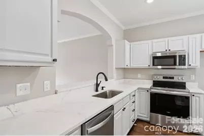 827 4th Street W, Charlotte, NC 28202 - Photo 5