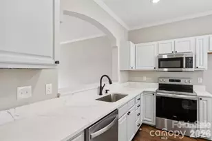827 4th Street W, Charlotte, NC 28202 - Photo 5