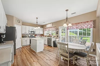 9538 Linden Tree Lane, Charlotte, NC 28277 - Photo 17