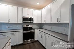 1515 Peridoe Point Ln, Charlotte, NC 28206 - Photo 5