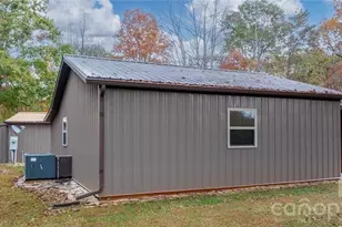 1846 Deer Park Rd, Nebo, NC 28761 - Photo 19