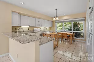 324 Dawnbrook Dr, Flat Rock, NC 28731 - Photo 11