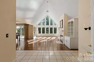 324 Dawnbrook Dr, Flat Rock, NC 28731 - Photo 5