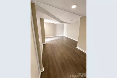 2756 Coronet Way, Charlotte, NC 28208 - Photo 9