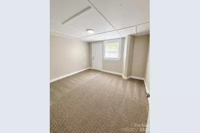2756 Coronet Way, Charlotte, NC 28208 - Photo 7