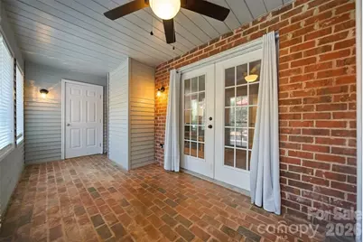 921 21st Avenue NE, Hickory, NC 28601 - Photo 17
