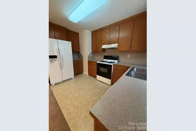 1535 23rd Street NE, Hickory, NC 28601 - Photo 3