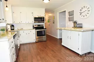 517 McDowell Dr, Chester, SC 29706 - Photo 9