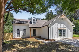 702 Foxborough Rd, Charlotte, NC 28213 - Photo 1