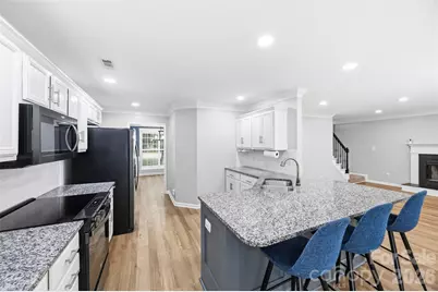 10409 Northwoods Forest Drive, Charlotte, NC 28214 - Photo 7