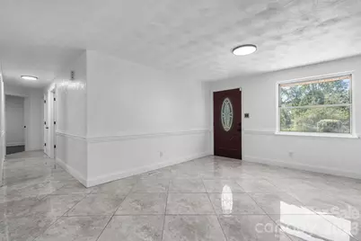 2823 39th Avenue NE, Hickory, NC 28601 - Photo 9