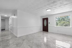 2823 39th Ave NE, Hickory, NC 28601 - Photo 9