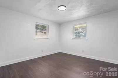 2823 39th Avenue NE, Hickory, NC 28601 - Photo 17