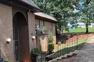 419 Orchard Trace Ln, Charlotte, NC 28213 - Photo 3