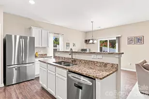8219 Paw Valley Ln, Charlotte, NC 28214 - Photo 17