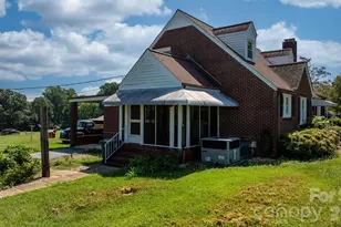 3962 Startown Rd, Newton, NC 28658 - Photo 7