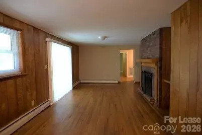 736 12th Avenue NW, Hickory, NC 28601 - Photo 7