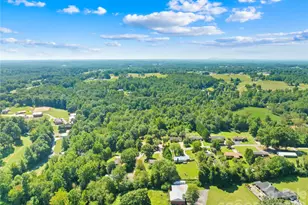 184 Hillsdale Ln, Taylorsville, NC 28681 - Photo 9