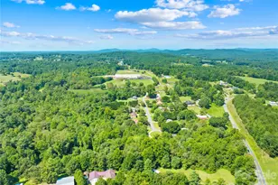 184 Hillsdale Ln, Taylorsville, NC 28681 - Photo 5