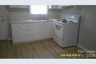 1338 7th Avenue SW, Hickory, NC 28602 - Photo 5