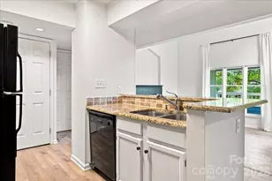 419 W 8th St, Charlotte, NC 28202 - Photo 13