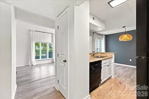 419 W 8th St, Charlotte, NC 28202 - Photo 15