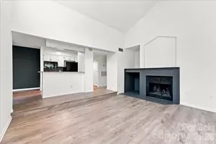 419 W 8th St, Charlotte, NC 28202 - Photo 7