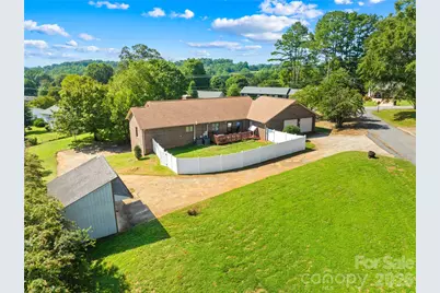 250 Tanner Street, Rutherfordton, NC 28139 - Photo 5