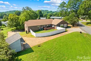 250 Tanner St, Rutherfordton, NC 28139 - Photo 5