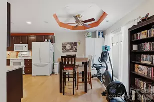 7917 Pebbleridge Dr, Charlotte, NC 28212 - Photo 9