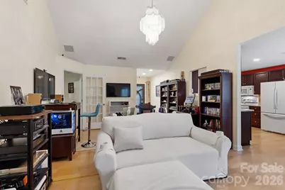7917 Pebbleridge Drive, Charlotte, NC 28212 - Photo 13