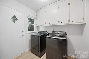 737 Lakeview Dr, Henderson, NC 27536 - Photo 7