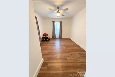 1001 Klondale Avenue, Kannapolis, NC 28081 - Photo 9