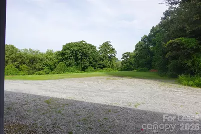 1495 N Main Street, Hendersonville, NC 28792 - Photo 5