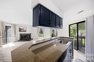 8157 Cedar Glen Dr, Charlotte, NC 28212 - Photo 15