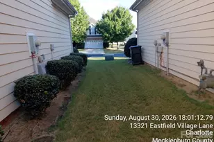 13321 Eastfield Village Ln, Charlotte, NC 28269 - Photo 3