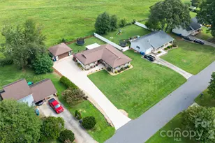 5000 Forest Ridge Dr, Hickory, NC 28602 - Photo 25