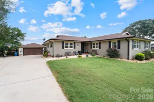 5000 Forest Ridge Dr, Hickory, NC 28602 - Photo 29